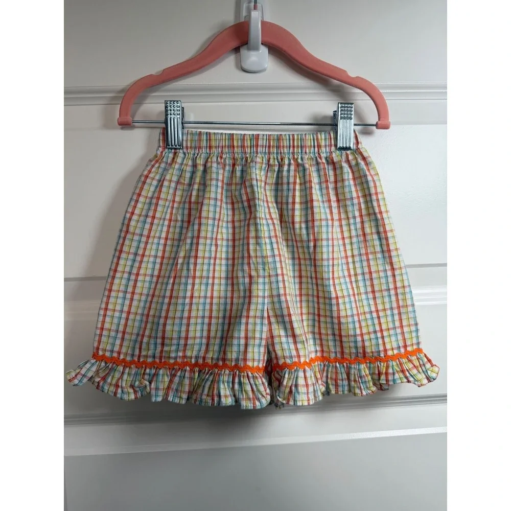 24.Mia's Kids White Smocked Ocean Animal Top and Plaid Ruffle Shorts Set Size 4